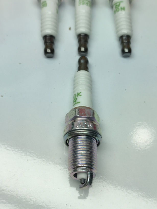 شمع پایه کوتاه کرومی ان جی کی6962 (NGK) ژاپن